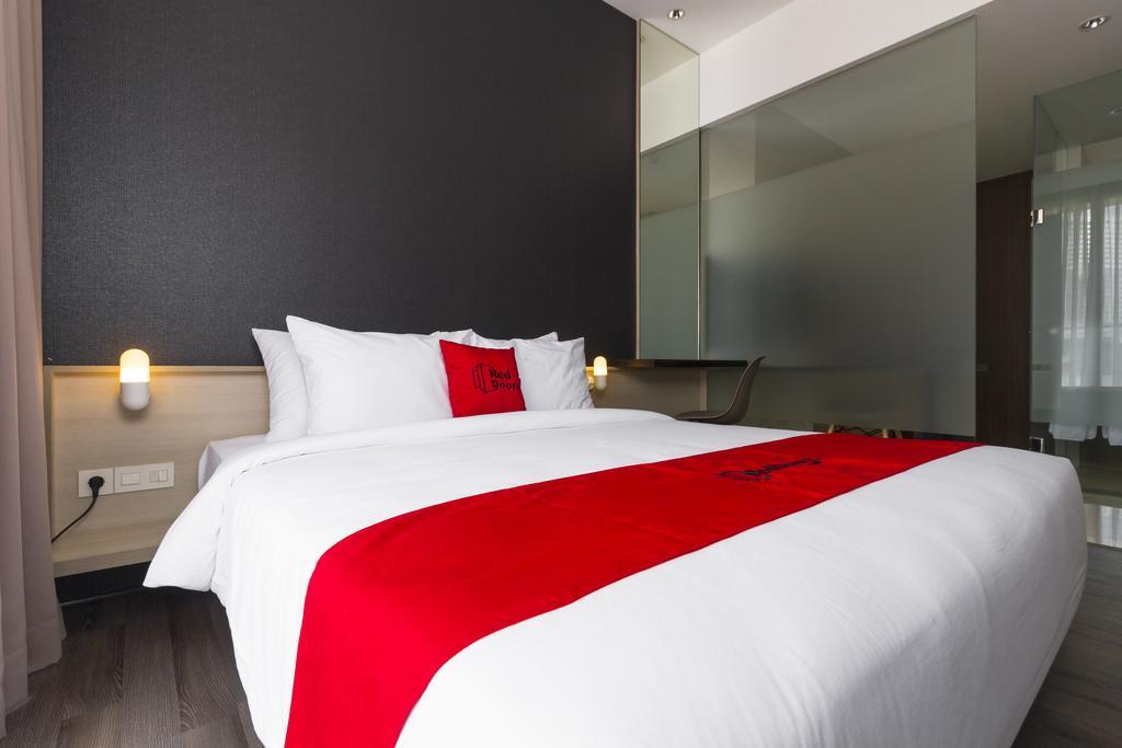 Reddoorz Plus Near Perbanas Dżakarta Zewnętrze zdjęcie